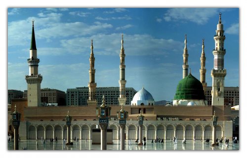 masjid-al-nabawi02 dome side.jpg