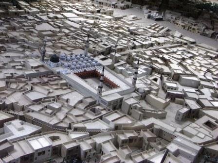 model of old madinah.jpg